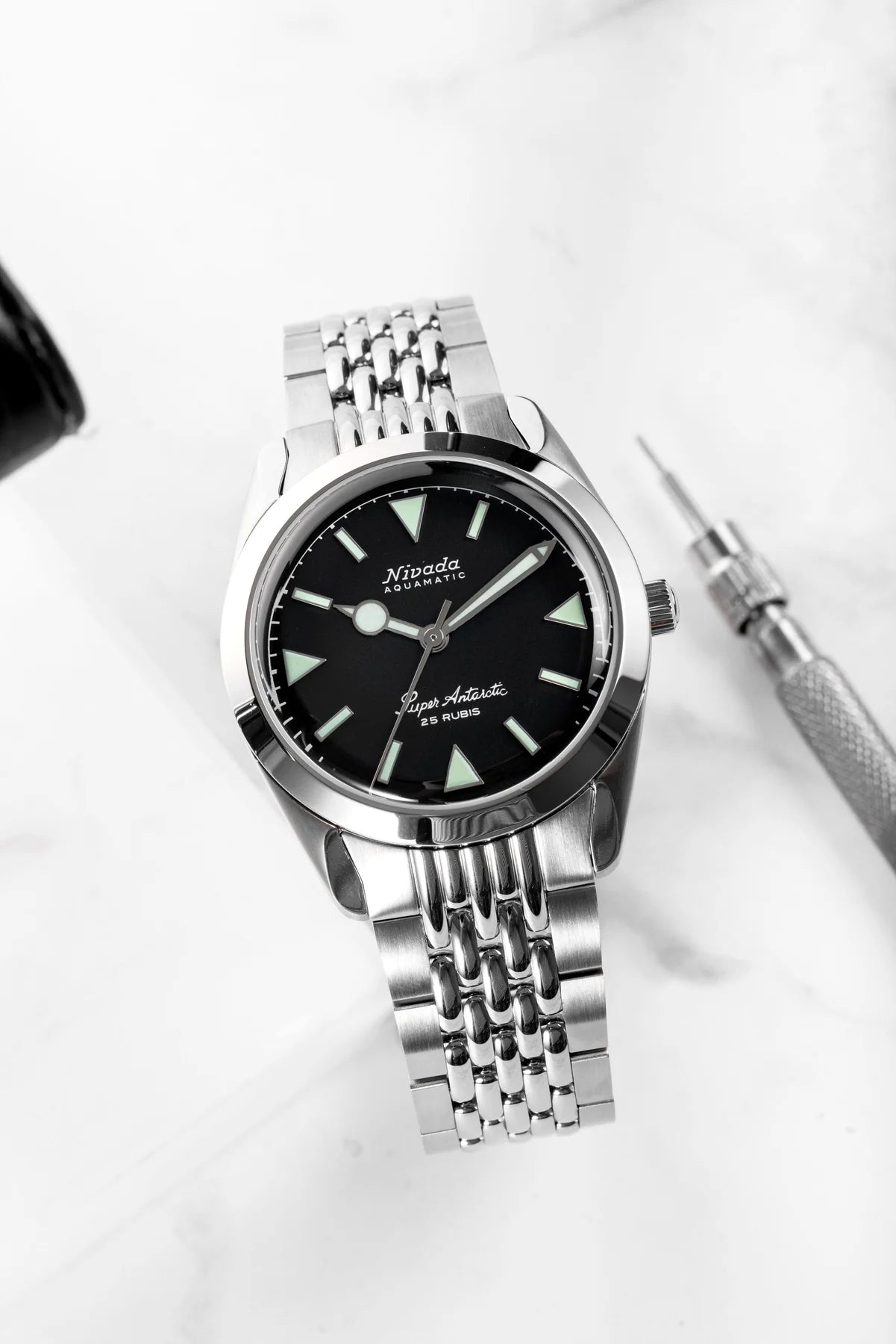 Nivada Grenchen Super Antarctic - Black Dial Green Lume 32036a MR WATCHIEF Steel shot look