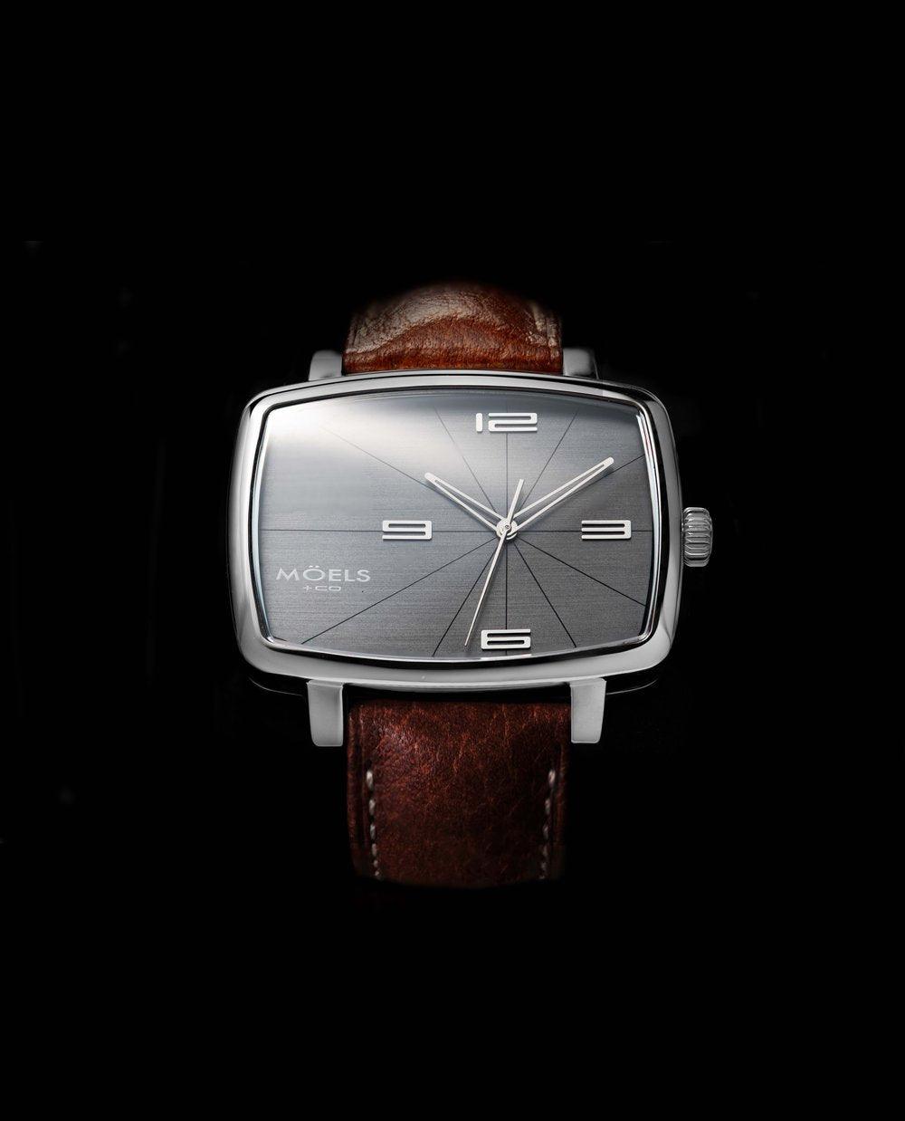 Möels & Co. 528 NE - MR WATCHIEF - Möels & Co.